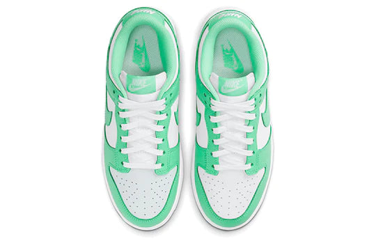 (WMNS) Nike Dunk Low 'Green Glow' DD1503-105